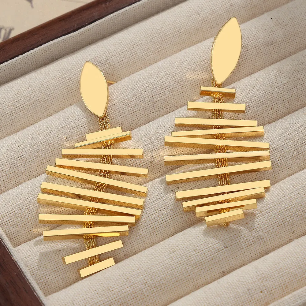 18K gold exquisite personalized fish bone and tassel design light luxury style earrings