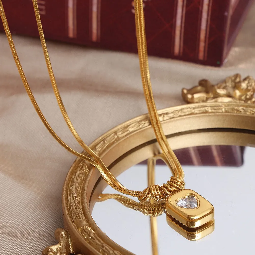 18K gold fashionable retro double-layer snake bone chain with love design light luxury style necklace