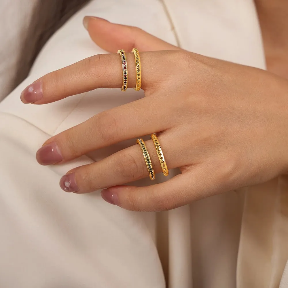18K gold simple and elegant ring with double-layer hollow diamond open design ring