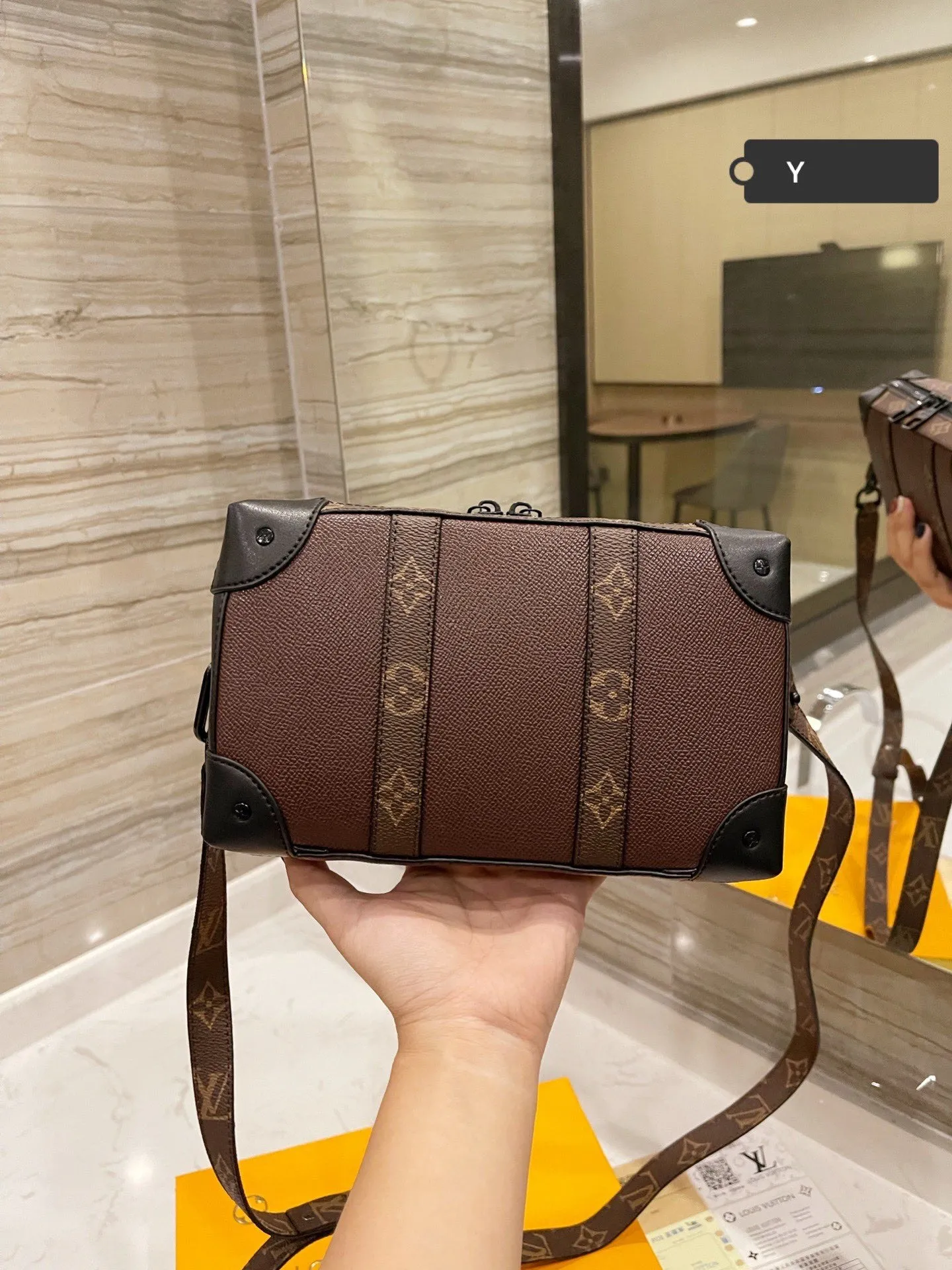 Designer Handbags LN 509
