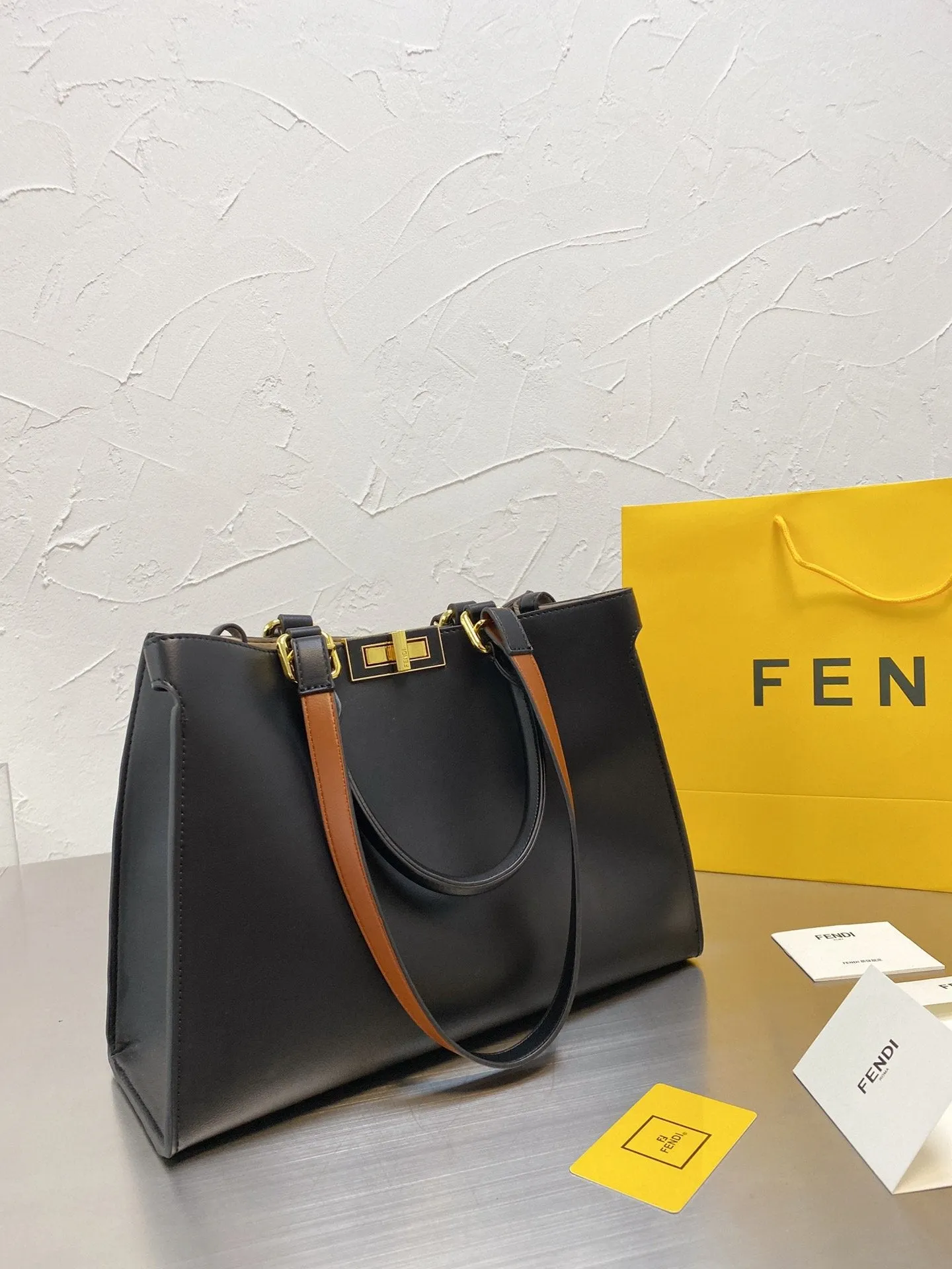 EN   Designer bags by Fendi 139