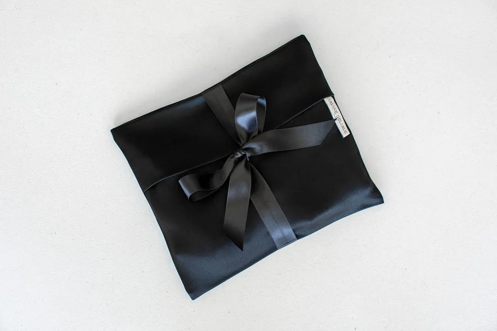 Léa, Satin lingerie pouch