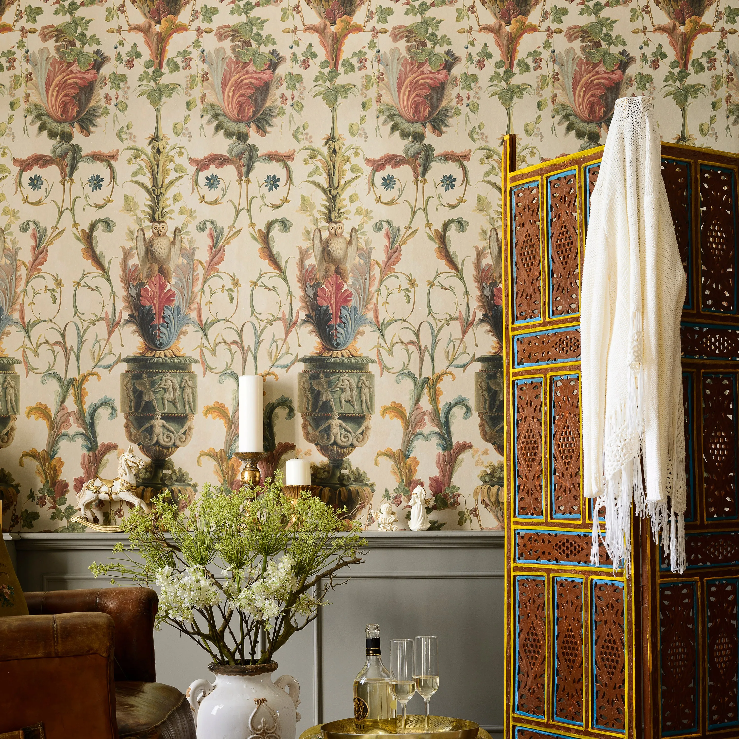 Le Jardin Secret Wallpaper