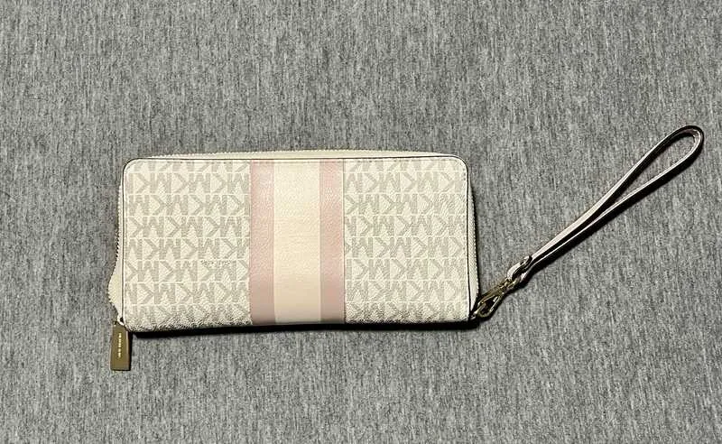 Logo Stripe Continental Wristlet