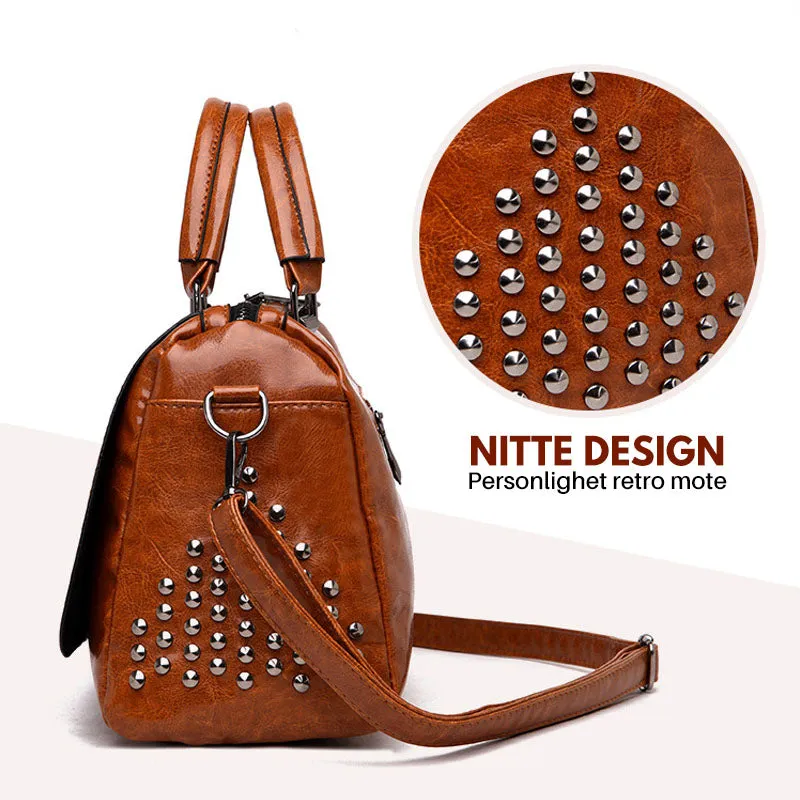 Pu shoulder bag with spacious design